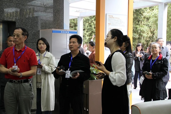 再獲點贊! 成都市委辦公廳、市政府辦公廳和市人社局相關領導一行參訪由瑞方人力打造的全市首個就業(yè)小站 第3張 再獲點贊! 成都市委辦公廳、市政府辦公廳和市人社局相關領導一行參訪由瑞方人力打造的全市首個就業(yè)小站 第3張