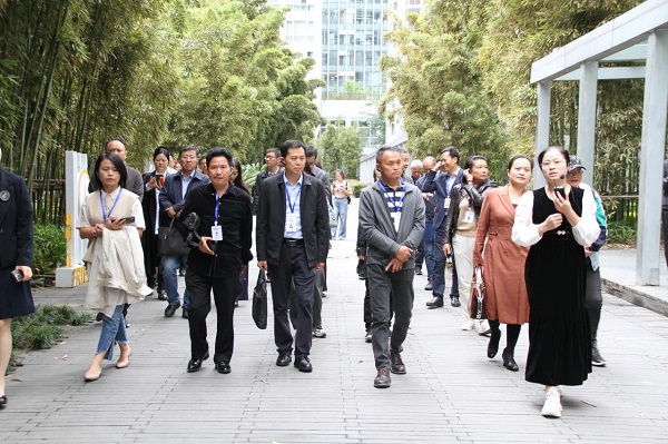 再獲點贊! 成都市委辦公廳、市政府辦公廳和市人社局相關領導一行參訪由瑞方人力打造的全市首個就業(yè)小站 第1張 再獲點贊! 成都市委辦公廳、市政府辦公廳和市人社局相關領導一行參訪由瑞方人力打造的全市首個就業(yè)小站 第1張