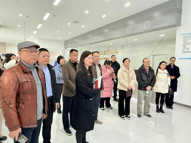 武侯區(qū)多部門領(lǐng)導(dǎo)聯(lián)合考察調(diào)研瑞方人力運(yùn)營的武侯區(qū)人力資源市場 第1張 武侯區(qū)多部門領(lǐng)導(dǎo)聯(lián)合考察調(diào)研瑞方人力運(yùn)營的武侯區(qū)人力資源市場 第1張